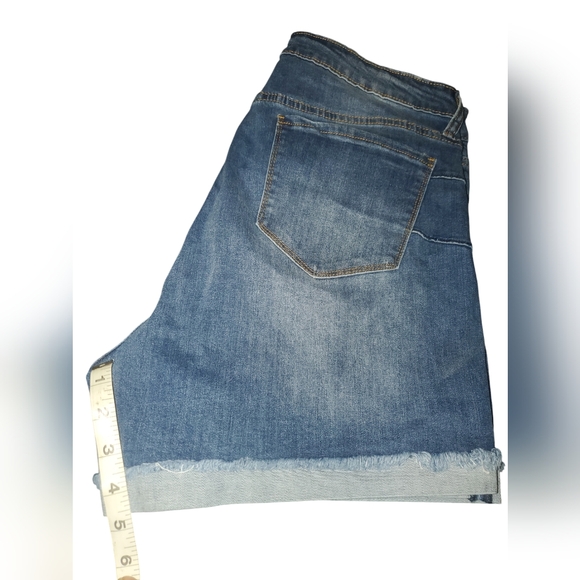 S.o.n.g Jeans Shorts - Picture 6 of 7